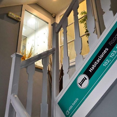 Albergue O Fogar De Teodomiro Santiago de Compostela Ngoại thất bức ảnh