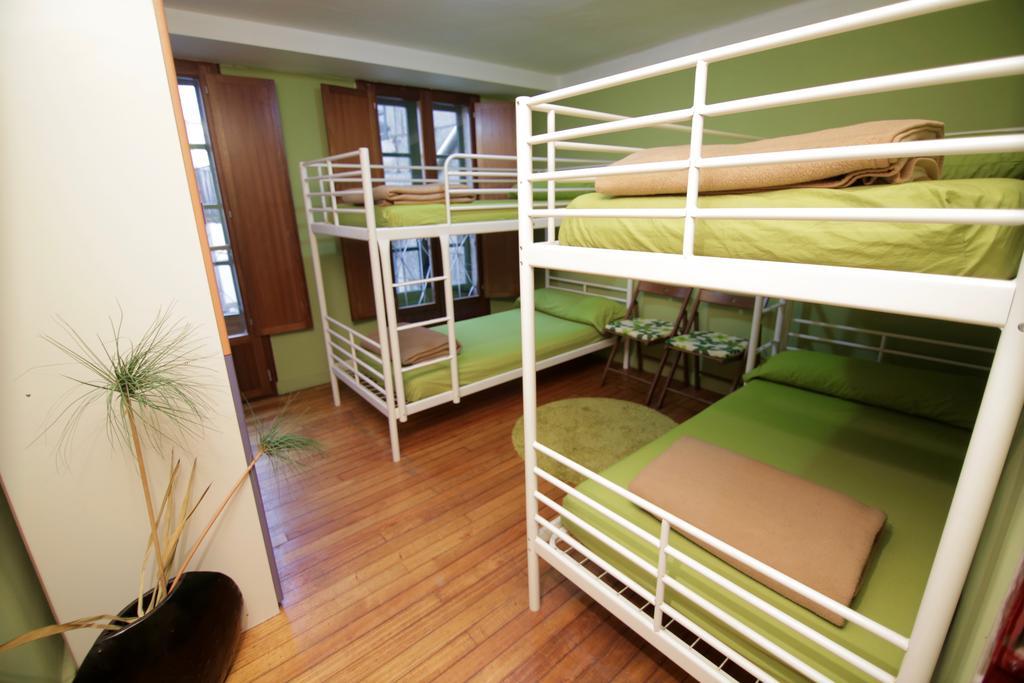 Albergue O Fogar De Teodomiro Santiago de Compostela Ngoại thất bức ảnh