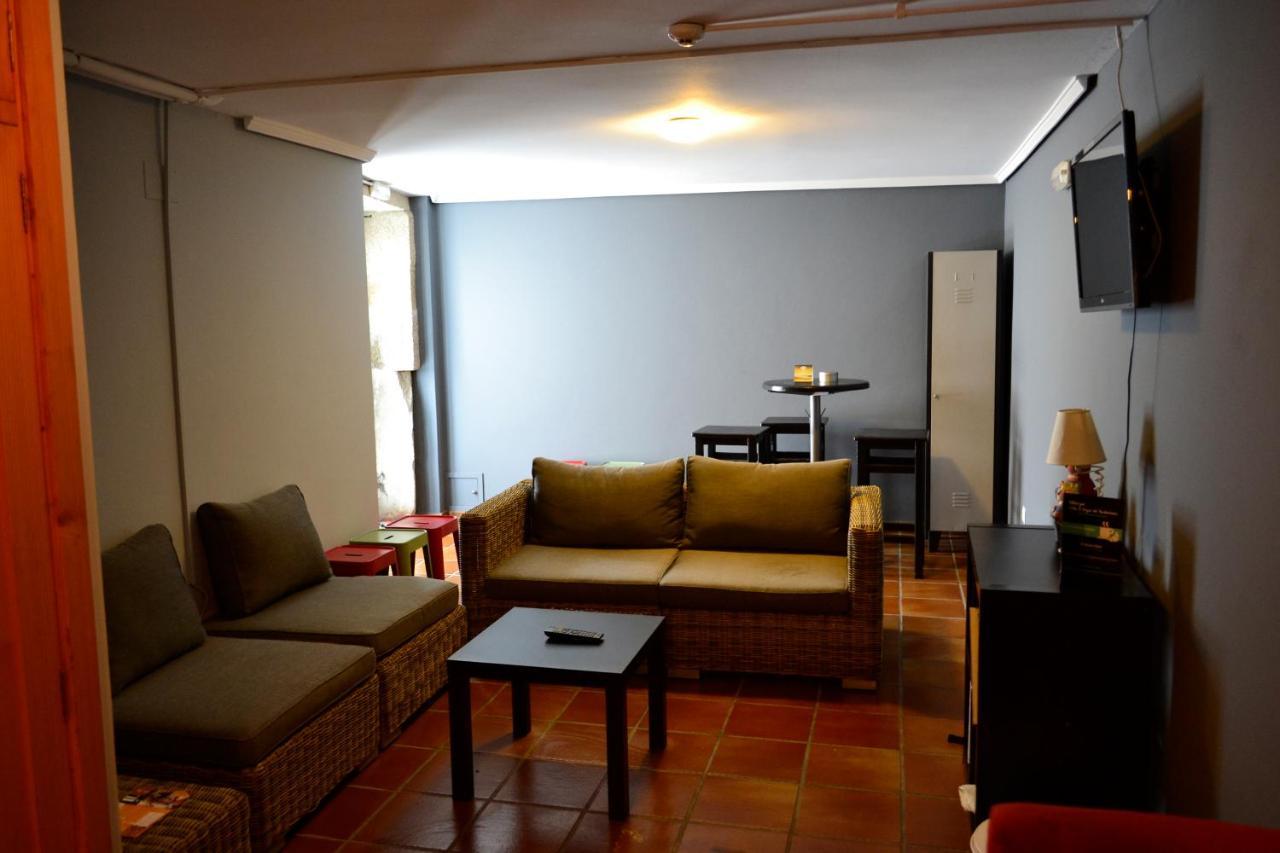 Albergue O Fogar De Teodomiro Santiago de Compostela Ngoại thất bức ảnh