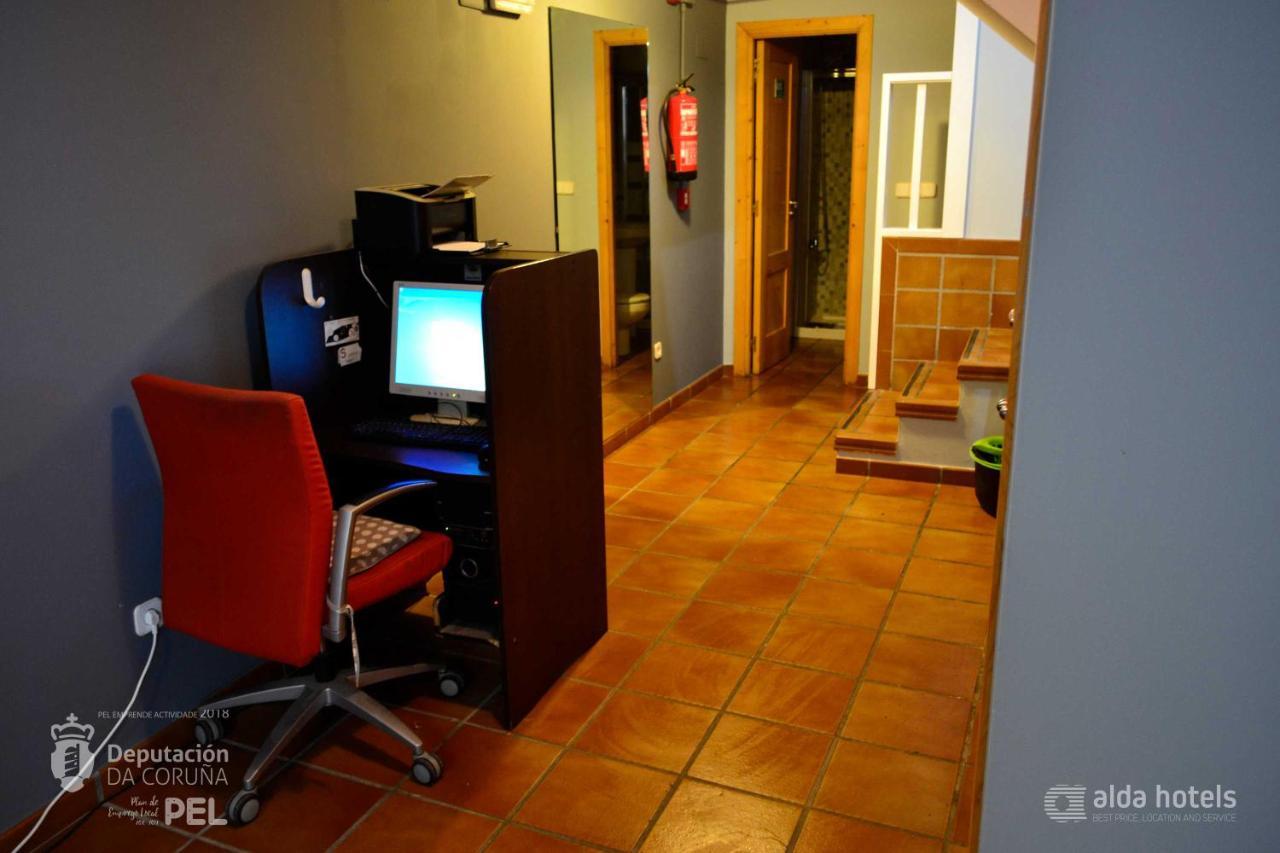 Albergue O Fogar De Teodomiro Santiago de Compostela Ngoại thất bức ảnh