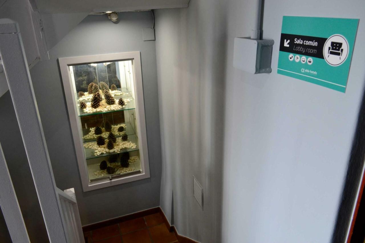 Albergue O Fogar De Teodomiro Santiago de Compostela Ngoại thất bức ảnh